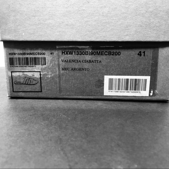 HOGAN SILVER METALLIC SLIDES - Picture 8 of 9